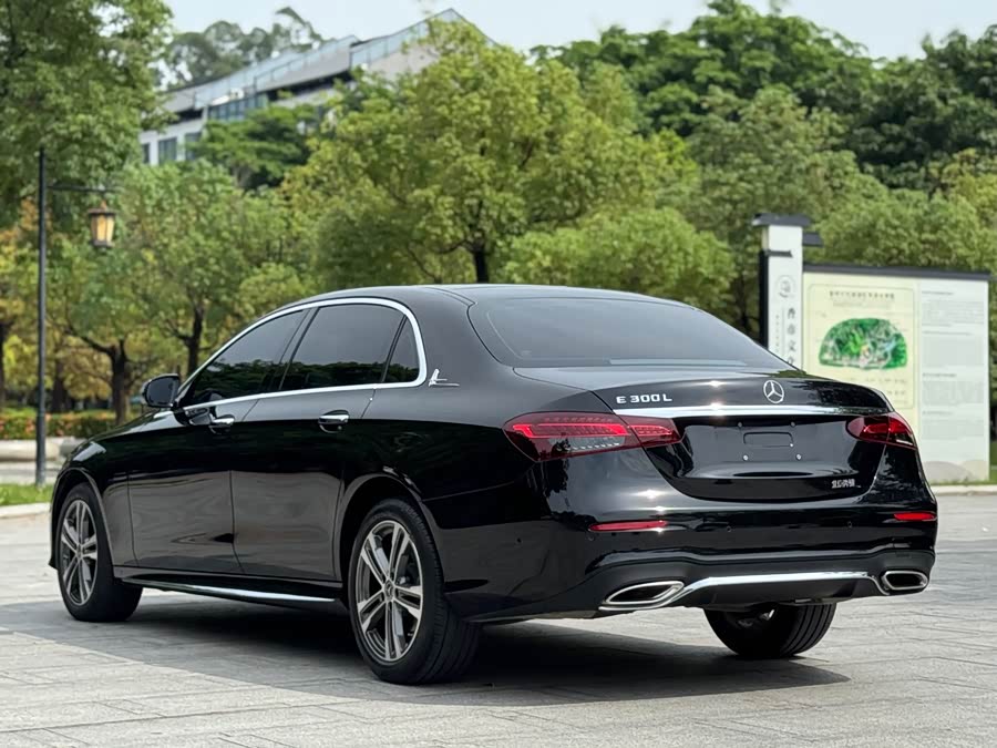 Mercedes-Benz E-Class 2023