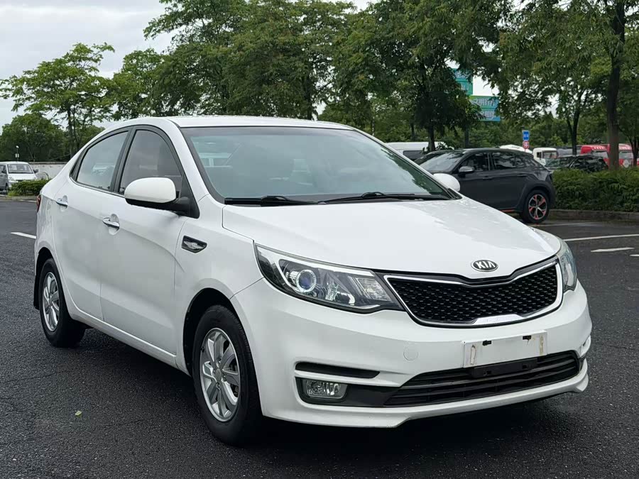 Kia K2 2015
