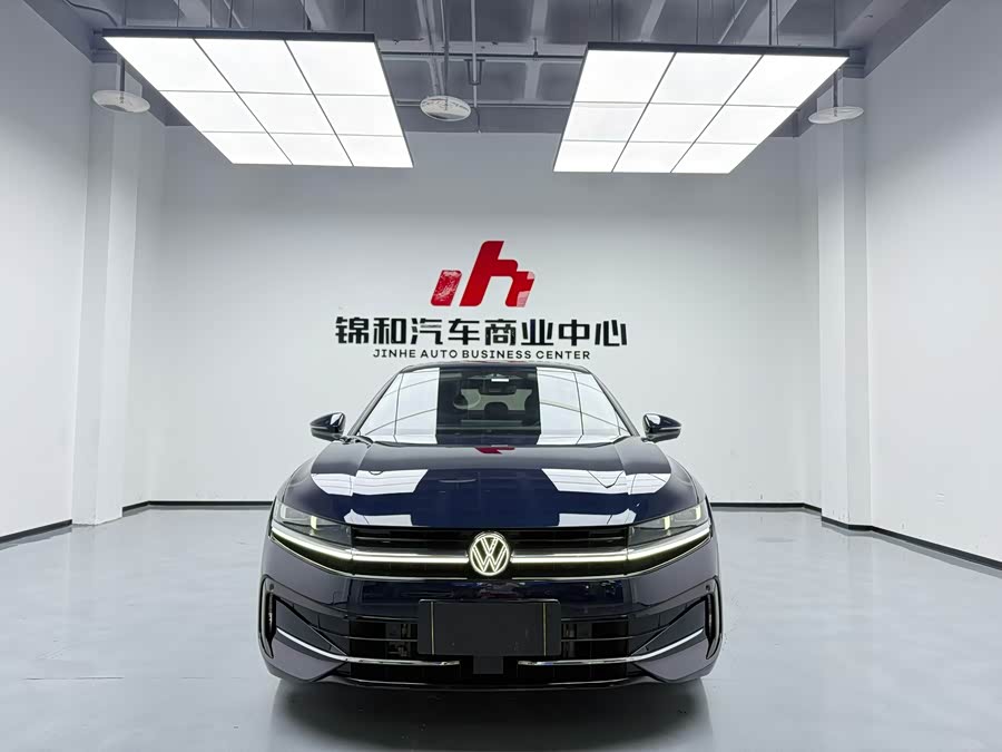 Volkswagen Magotan 2024