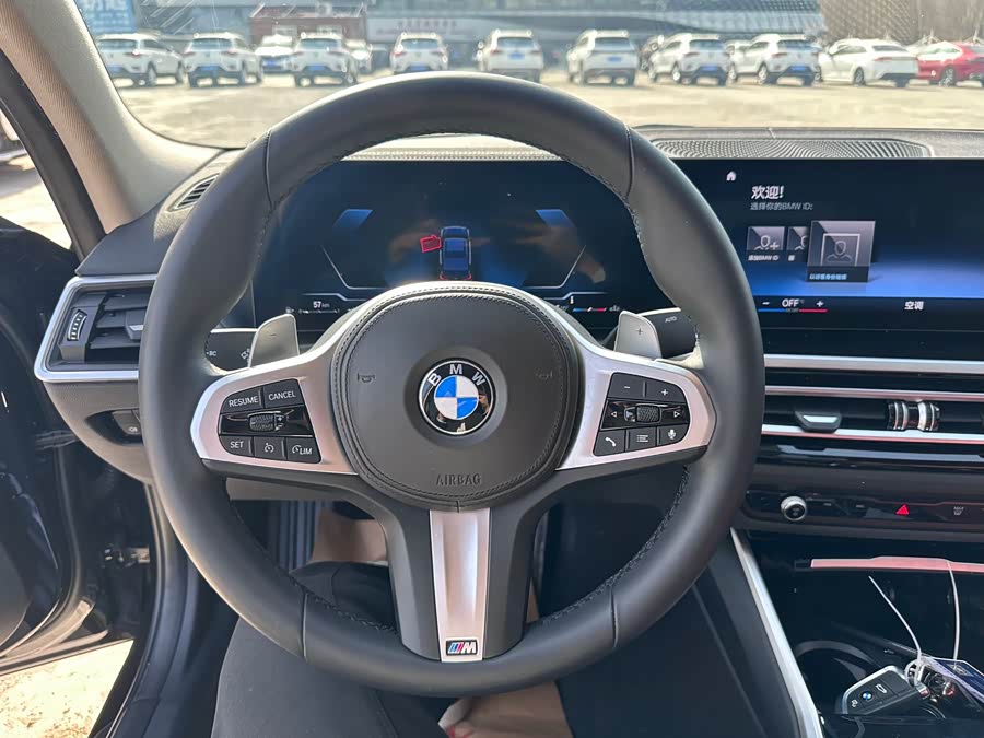 BMW 3 Series 2023 — фото 19