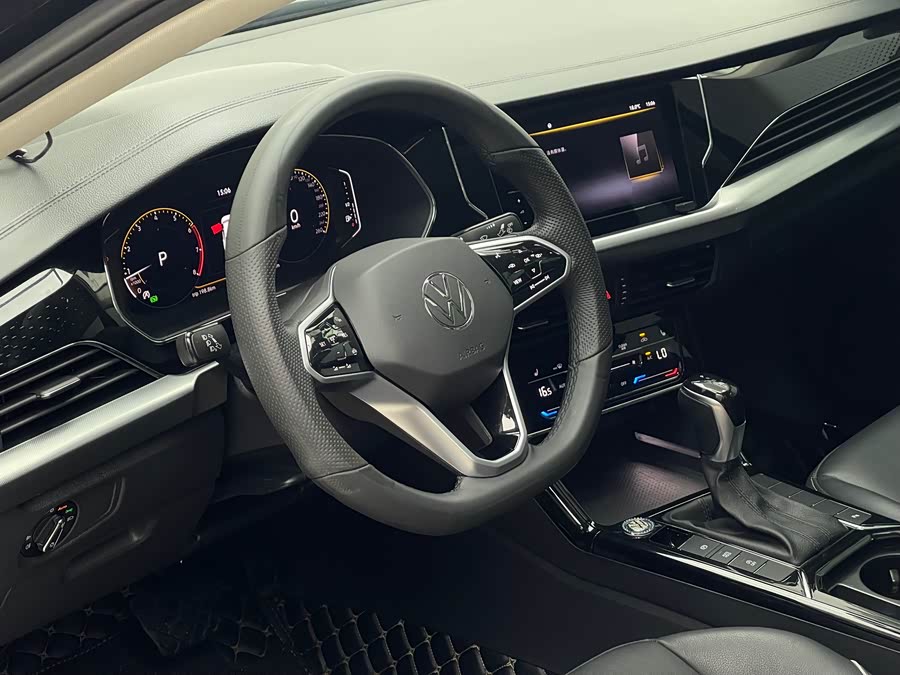Volkswagen Passat 2023