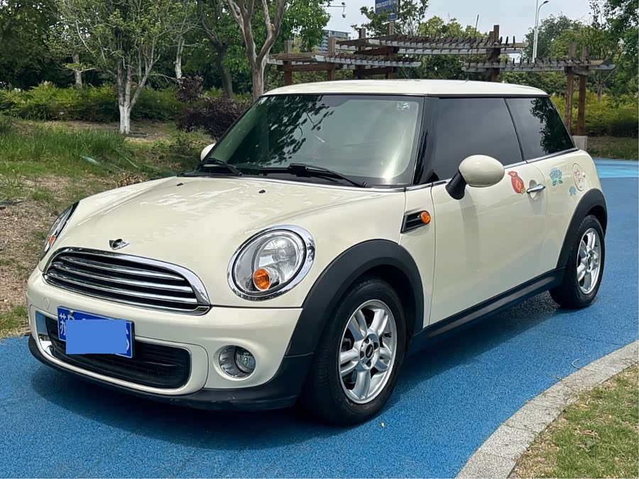 MINI MINI 2012