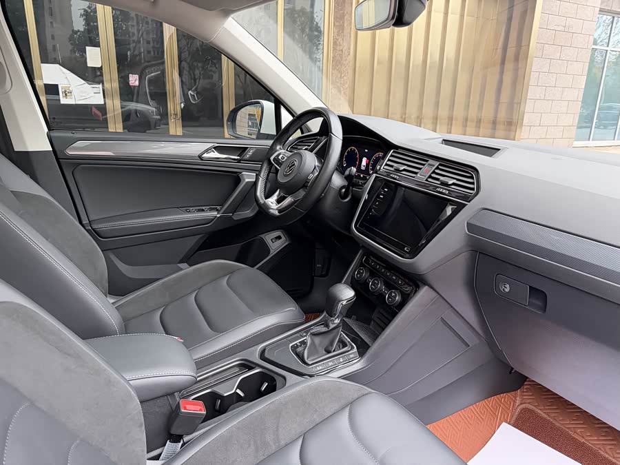 Volkswagen Tiguan L 2021