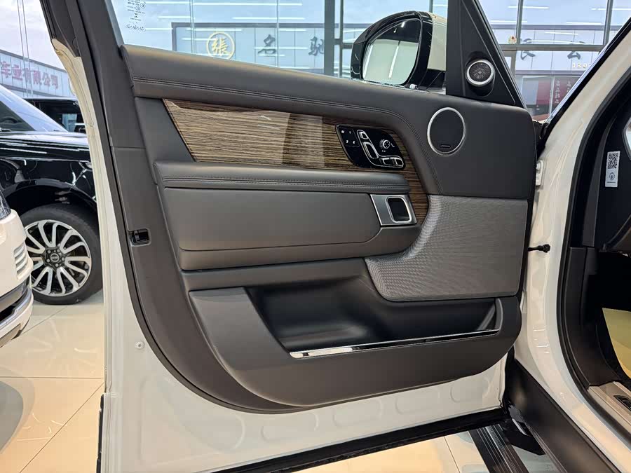 Land Rover Range Rover 2018 — фото 14