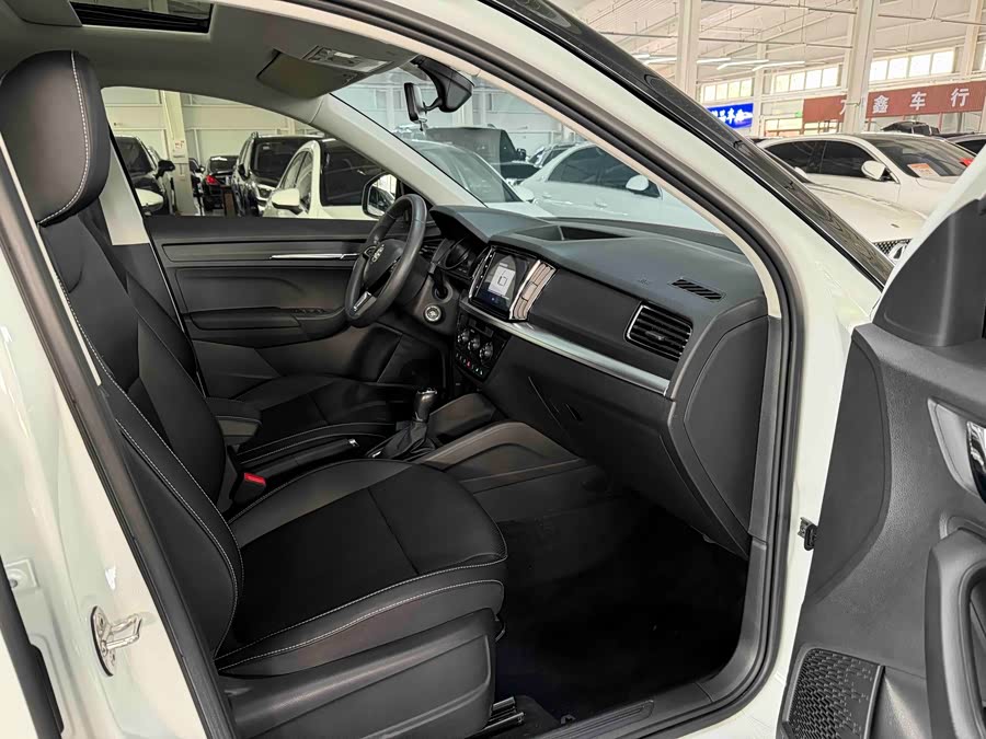 Skoda Kamiq 2023 — фото 17