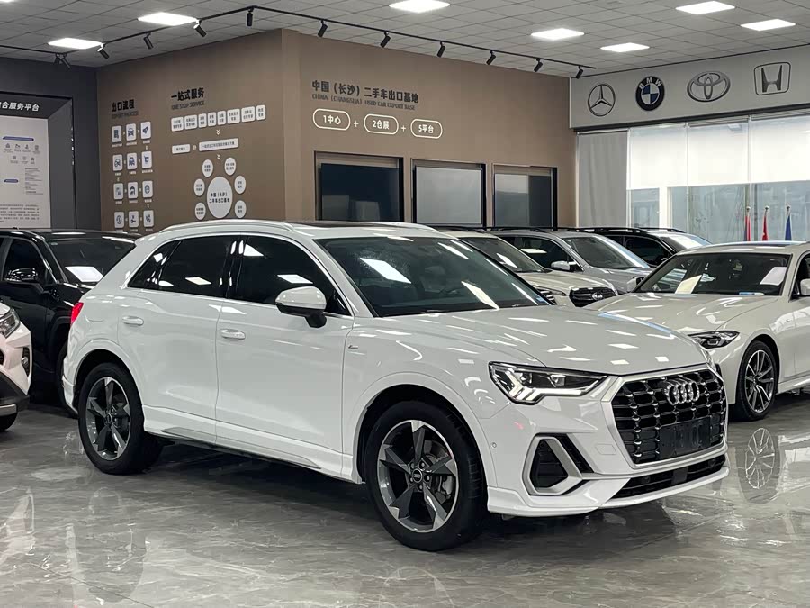 Audi Q3 2022