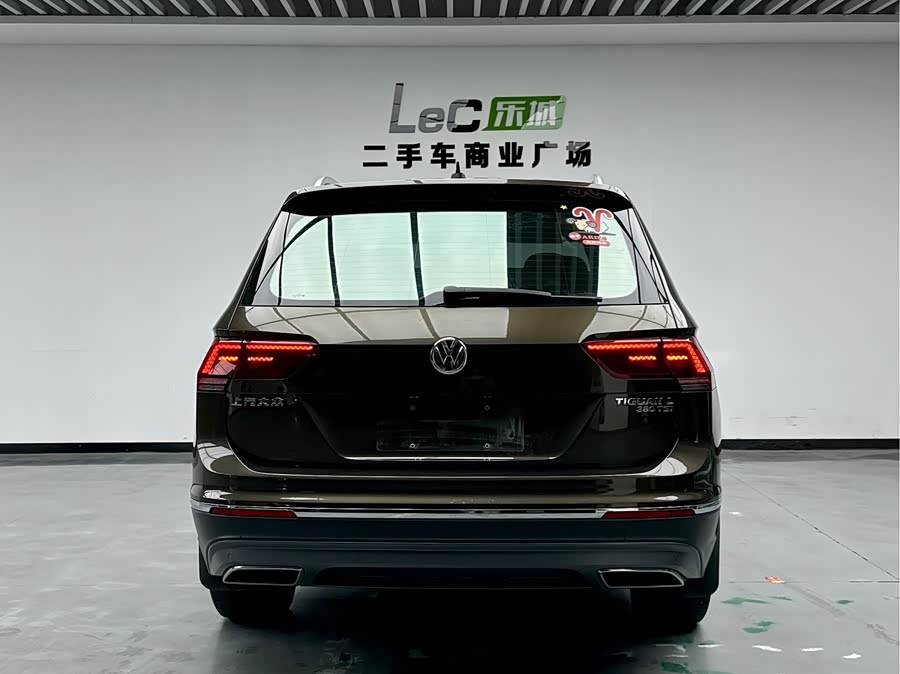 Volkswagen Tiguan L 2017 — фото 15