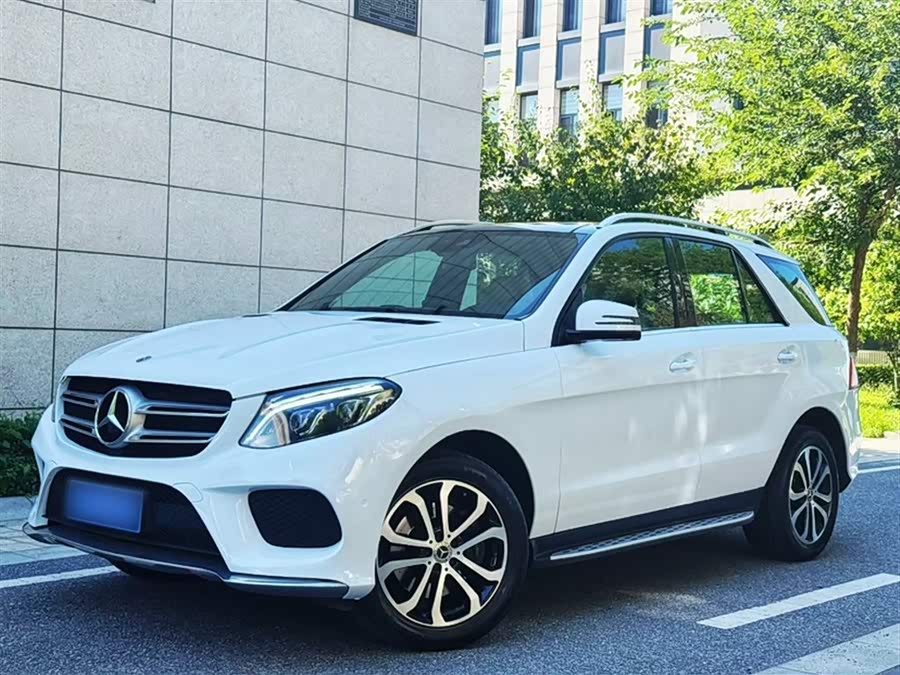 Mercedes-Benz GLE 2016