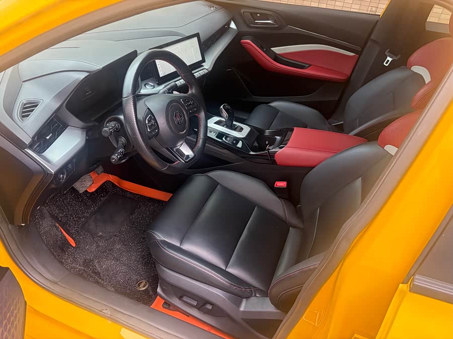 MG MG5 2021