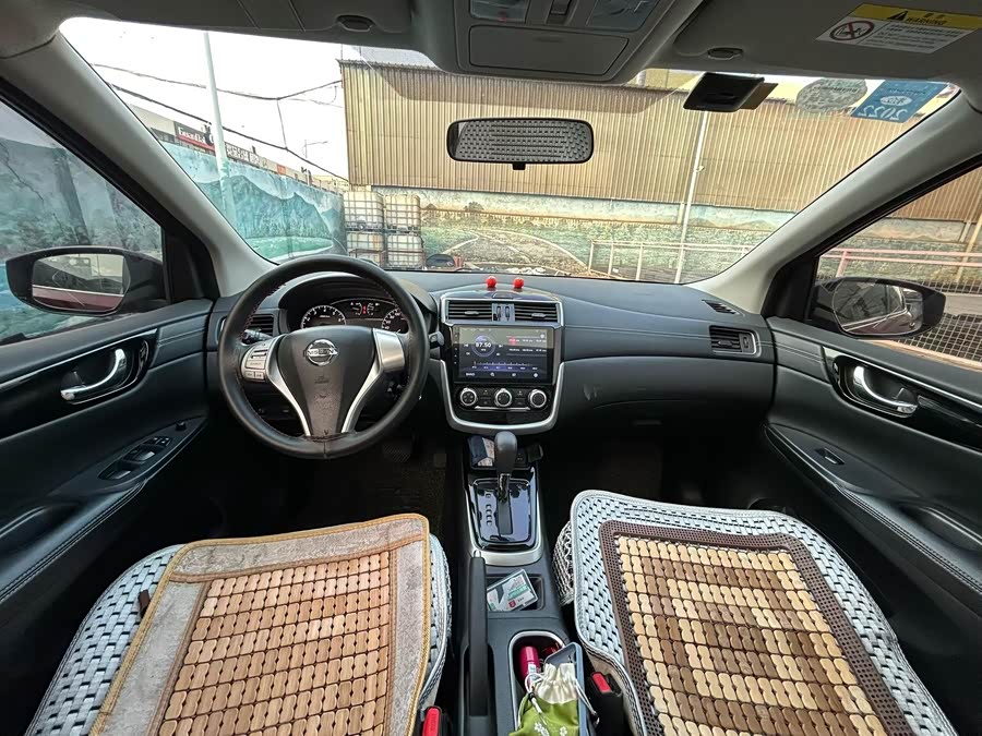 Nissan Tiida 2016