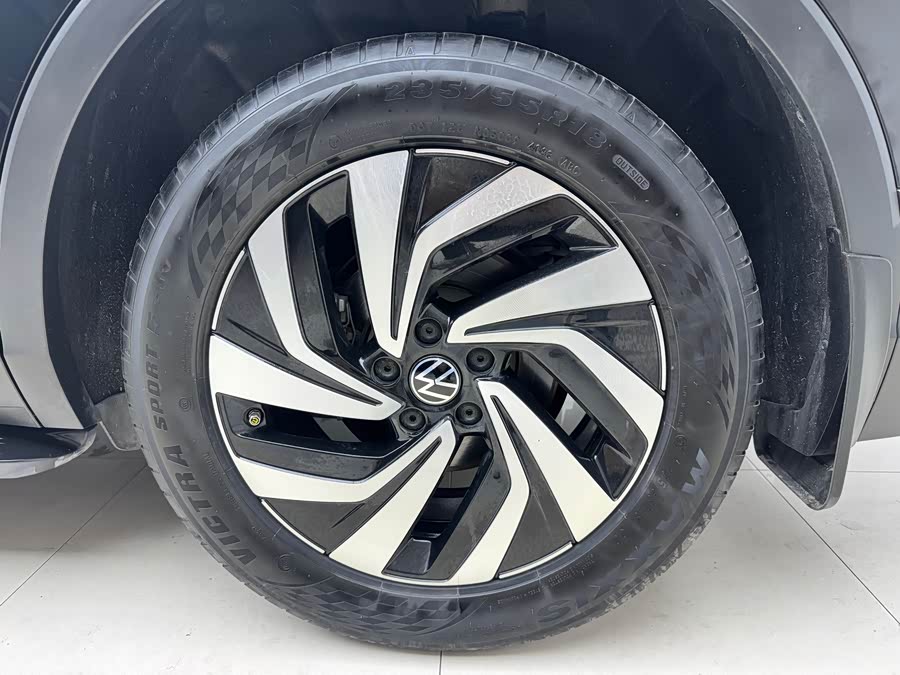 Volkswagen Tiguan L 2024 — фото 12