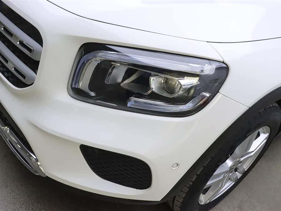 Mercedes-Benz GLB 2020 — фото 33