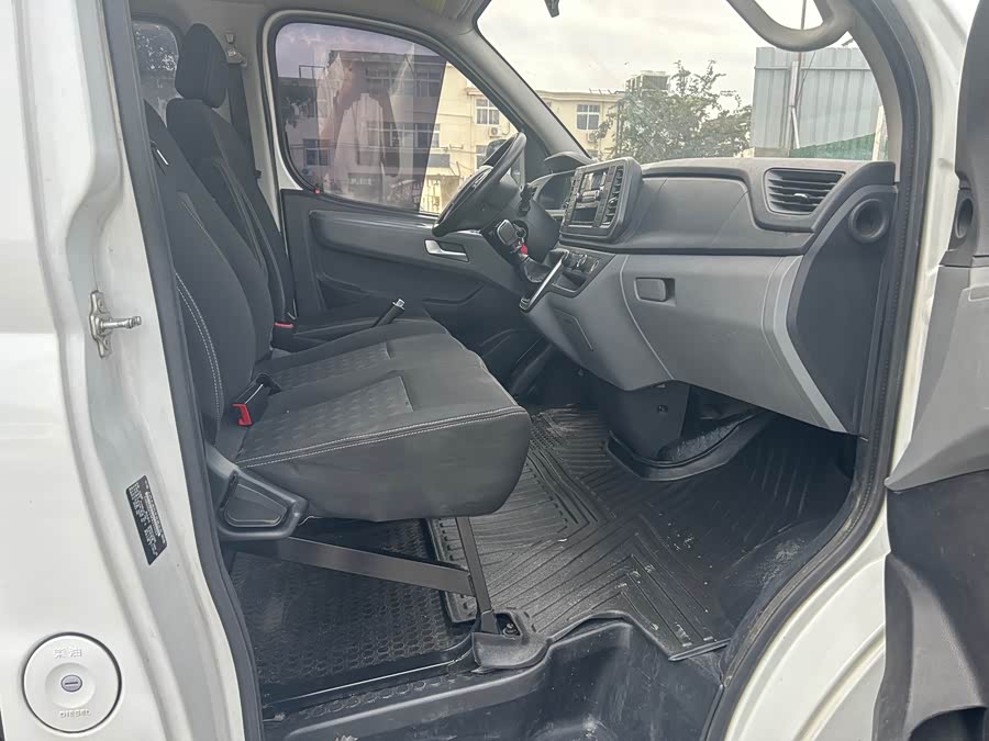 Maxus V80 2023