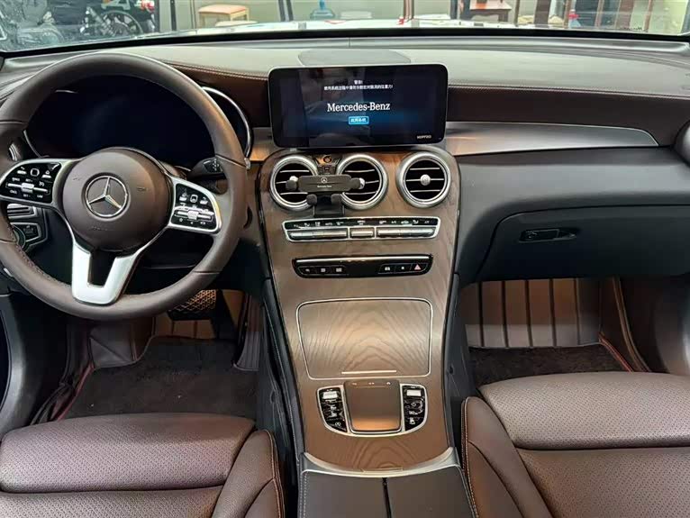 Mercedes-Benz GLC 2021