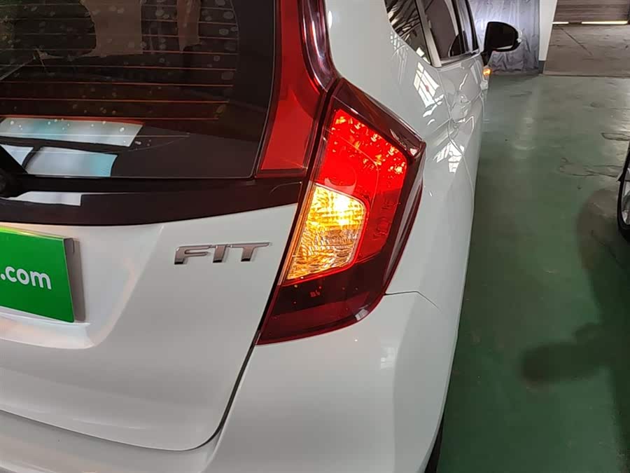 Honda Fit 2018 — фото 8