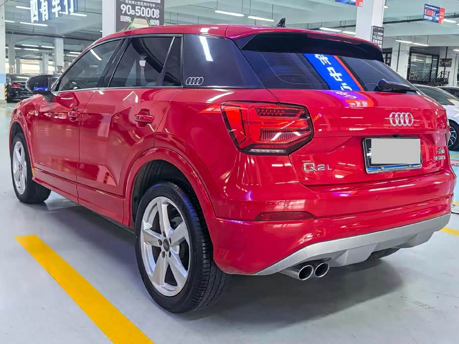 Audi Q2L 2018