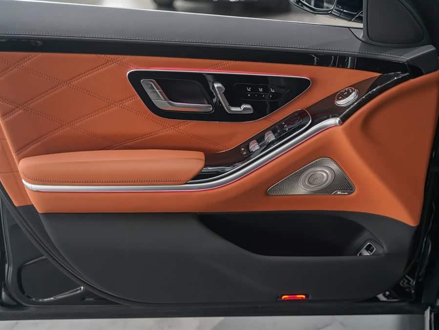 Mercedes-Benz Maybach S-Class 2025 — фото 10