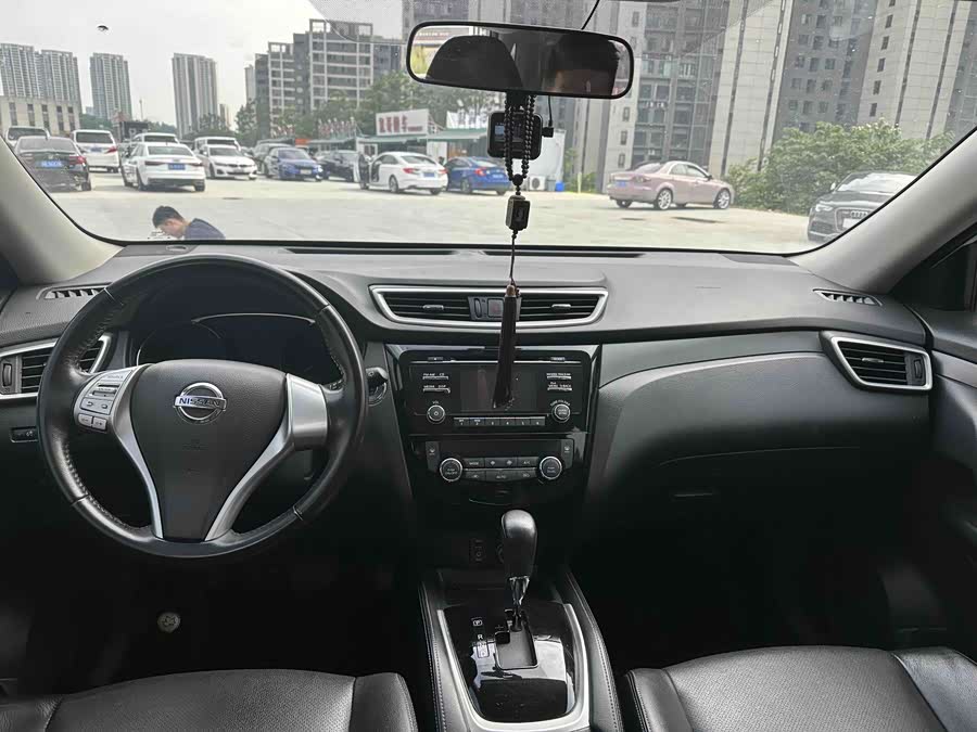 Nissan X-Trail 2014