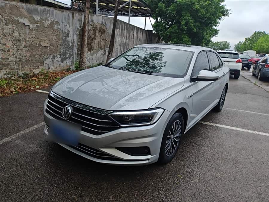 Volkswagen Sagitar 2020