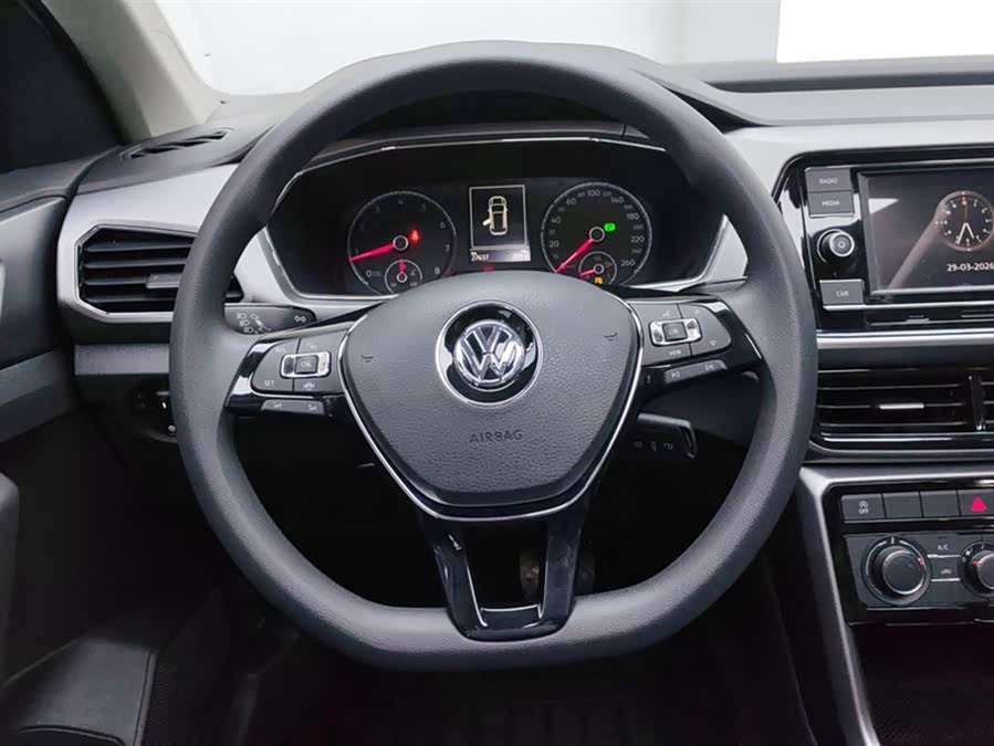 Volkswagen T-Cross 2019 — фото 15