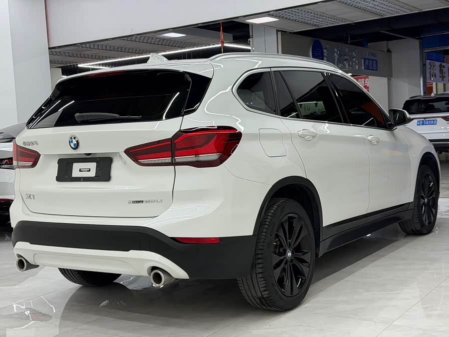 BMW X1 2021 — фото 13