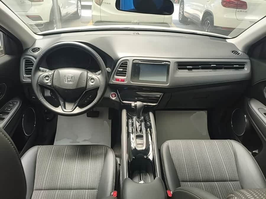 Honda Vezel 2015 — фото 10