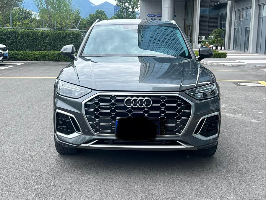 Audi Q5L 2022
