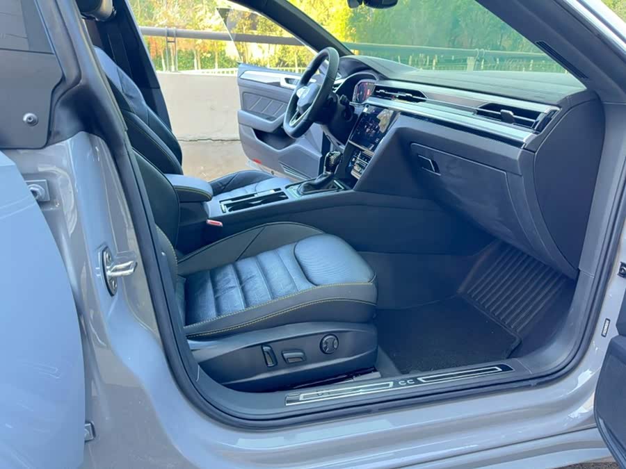 Volkswagen CC 2024