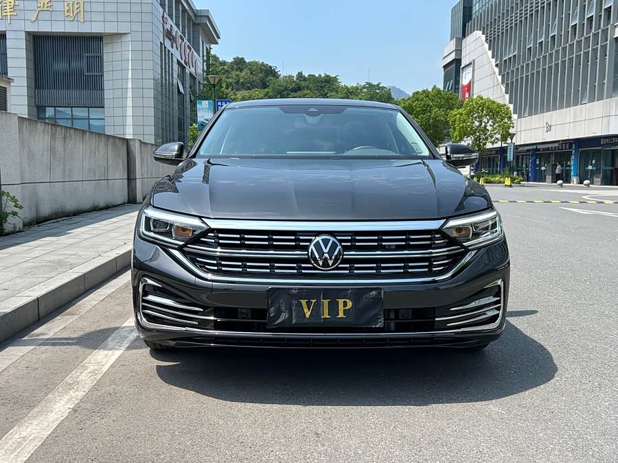 Volkswagen Sagitar 2023