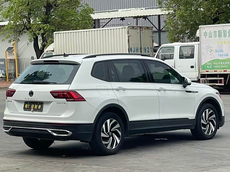 Volkswagen Tiguan L 2022 — фото 9