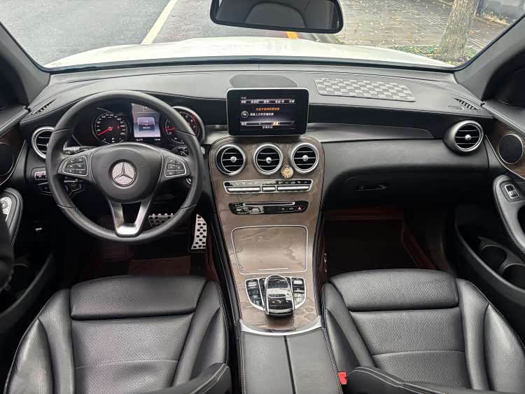 Mercedes-Benz GLC 2016