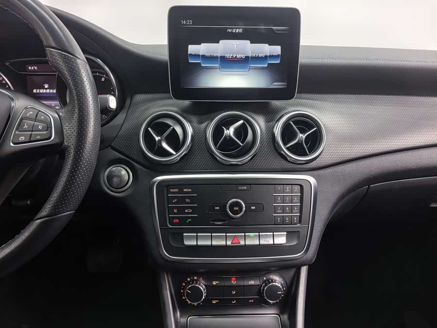 Mercedes-Benz GLA 2018 — фото 10