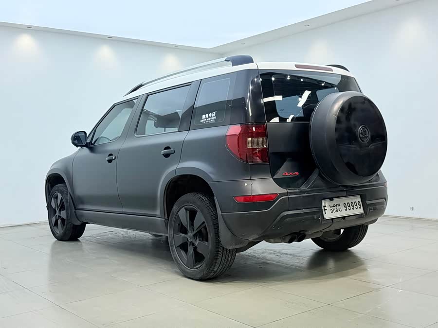 Skoda Yeti 2014 — фото 12