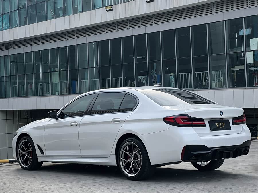 BMW 5 Series 2021