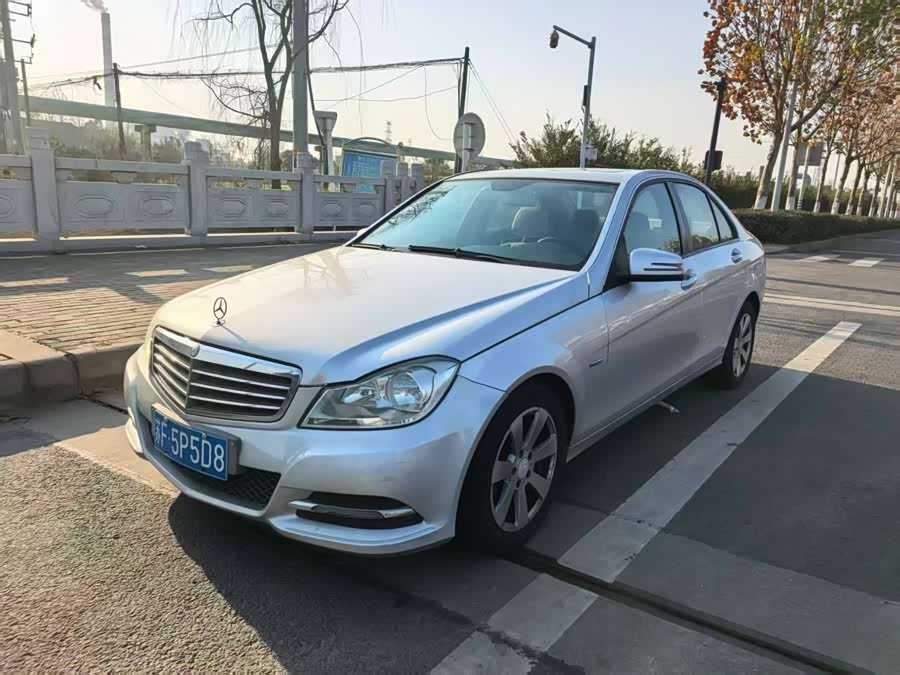 Mercedes-Benz C-Class 2011