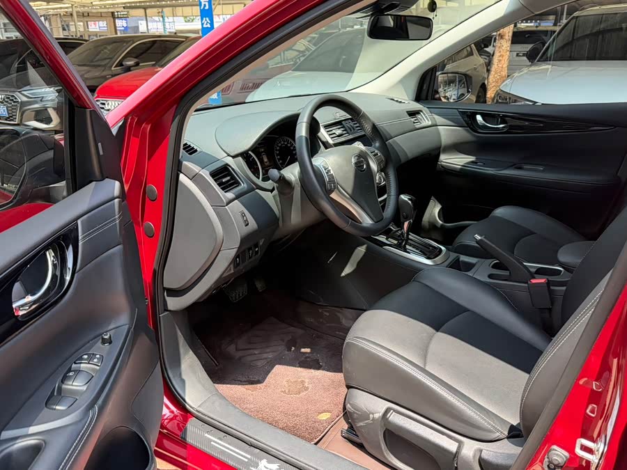 Nissan Tiida 2023
