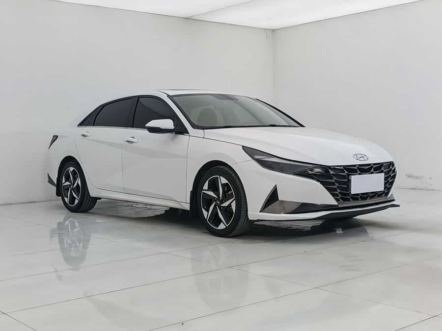 Hyundai Elantra 2021