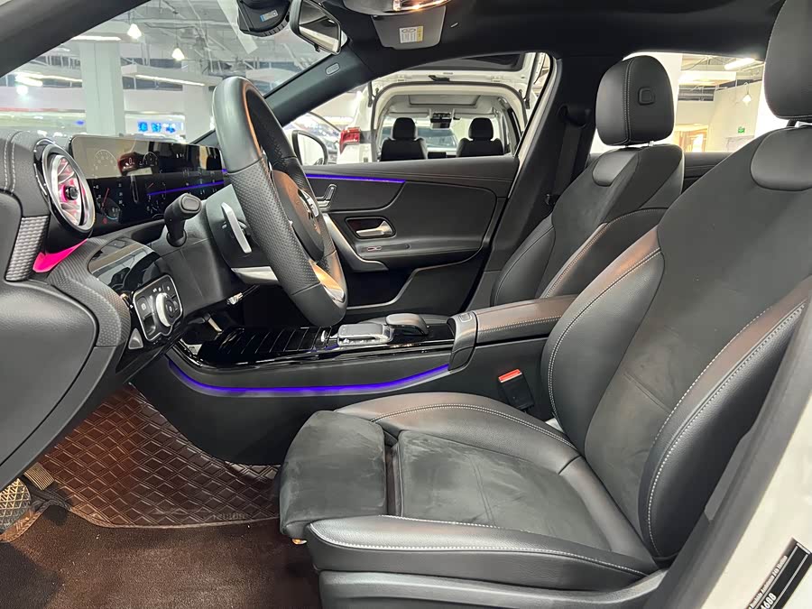 Mercedes-Benz A-Class 2022 — фото 11
