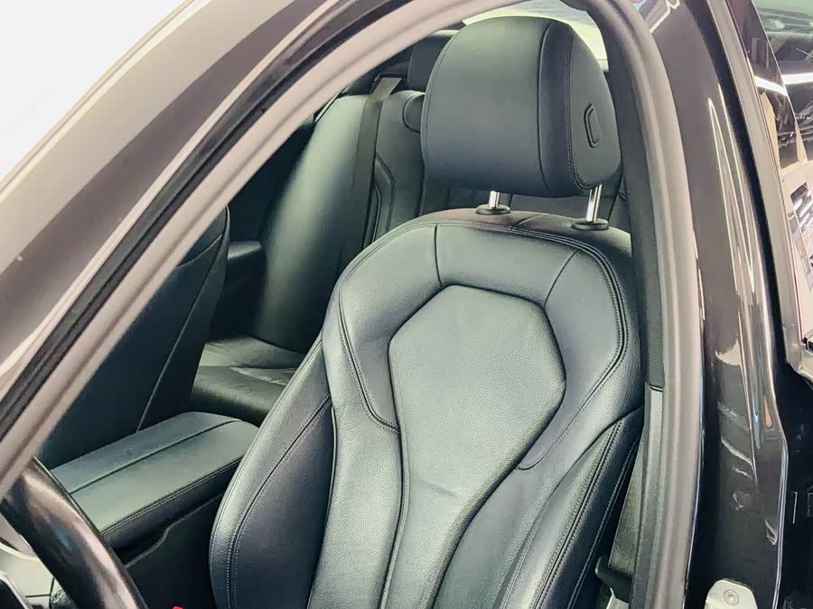 BMW 5 Series 2020 — фото 13