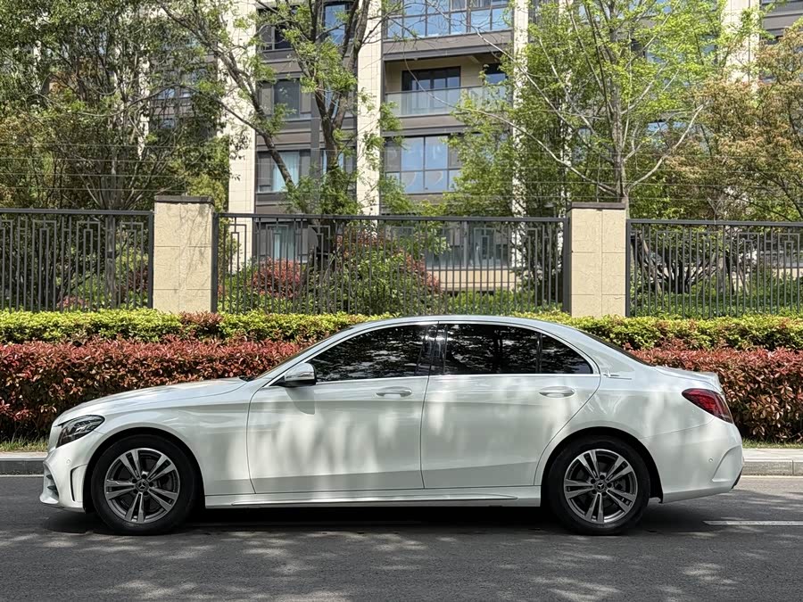 Mercedes-Benz C-Class 2020