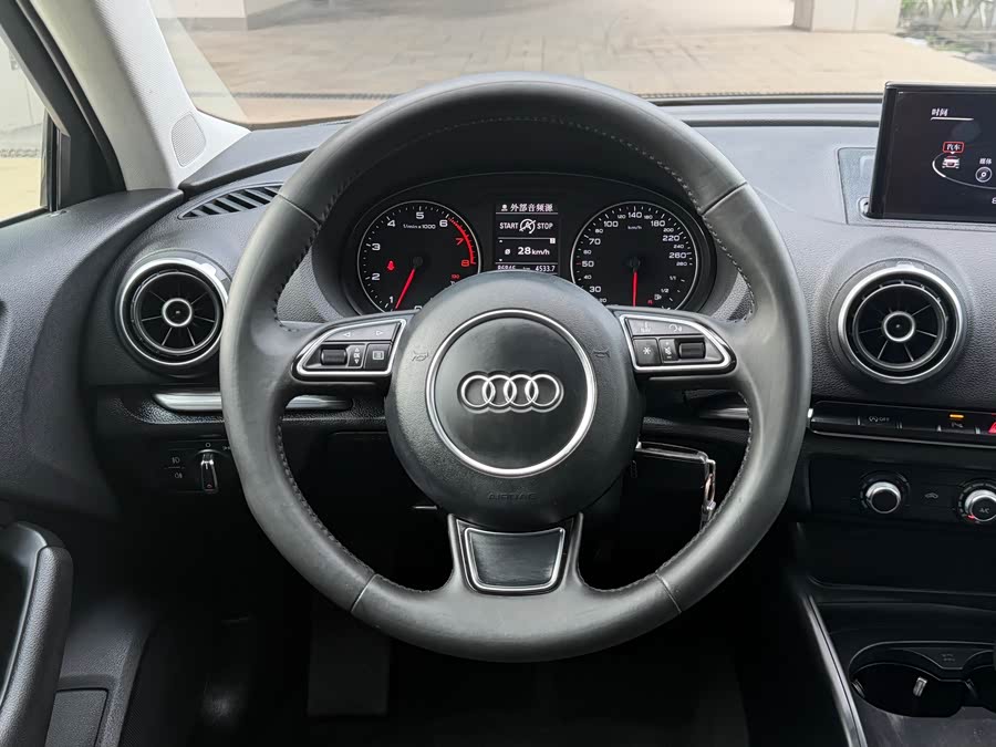 Audi A3 2014 — фото 10