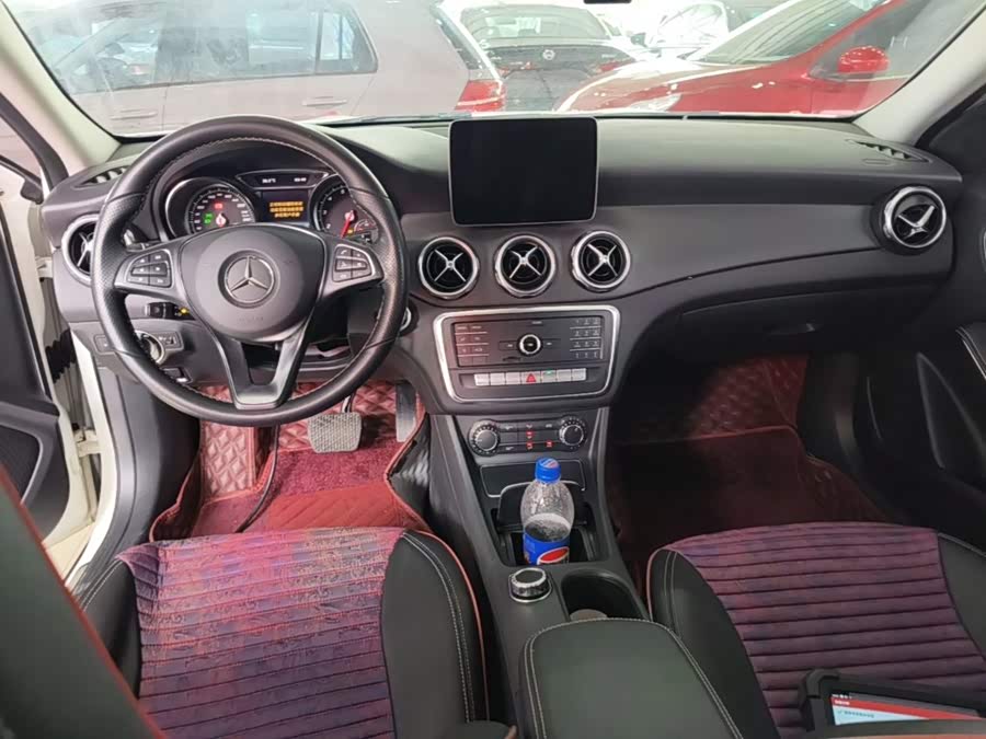 Mercedes-Benz GLA 2018 — фото 10