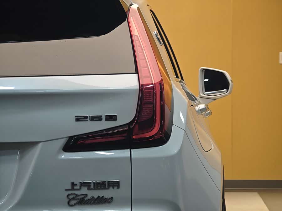 Cadillac XT4 2020 — фото 28