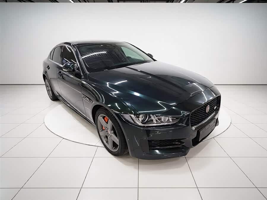 Jaguar XE 2018