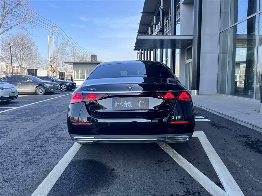 Mercedes-Benz E-Class 2024