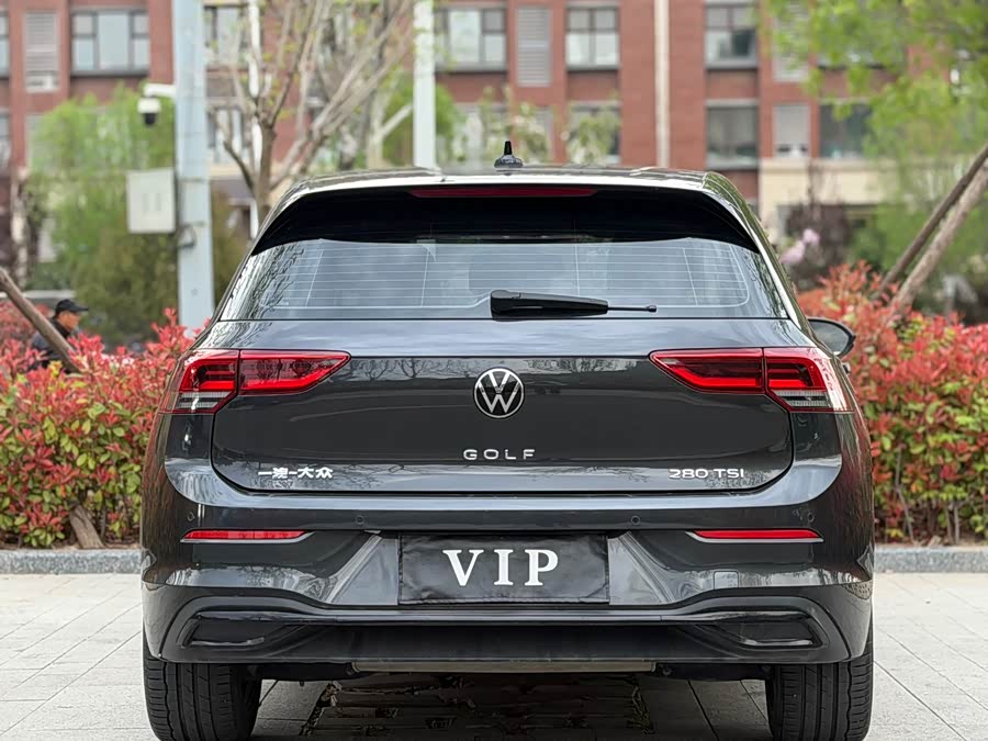 Volkswagen Golf 2021