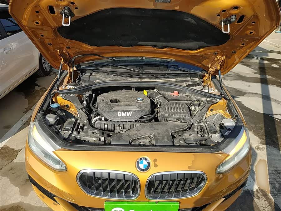 BMW 1 Series 2017 — фото 10