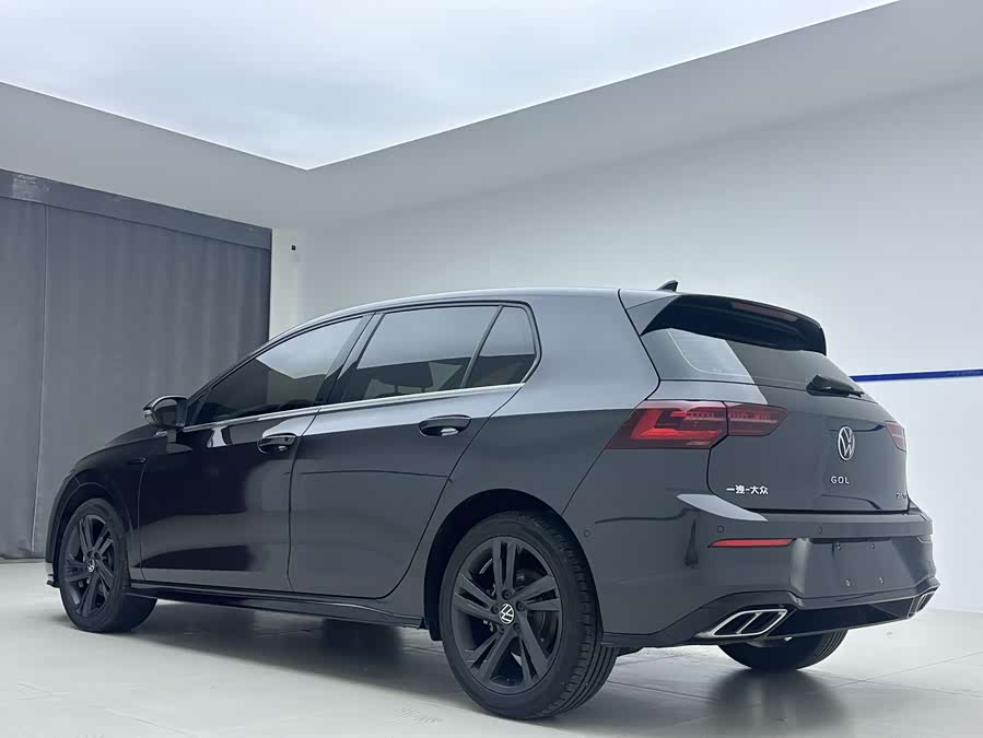 Volkswagen Golf 2021