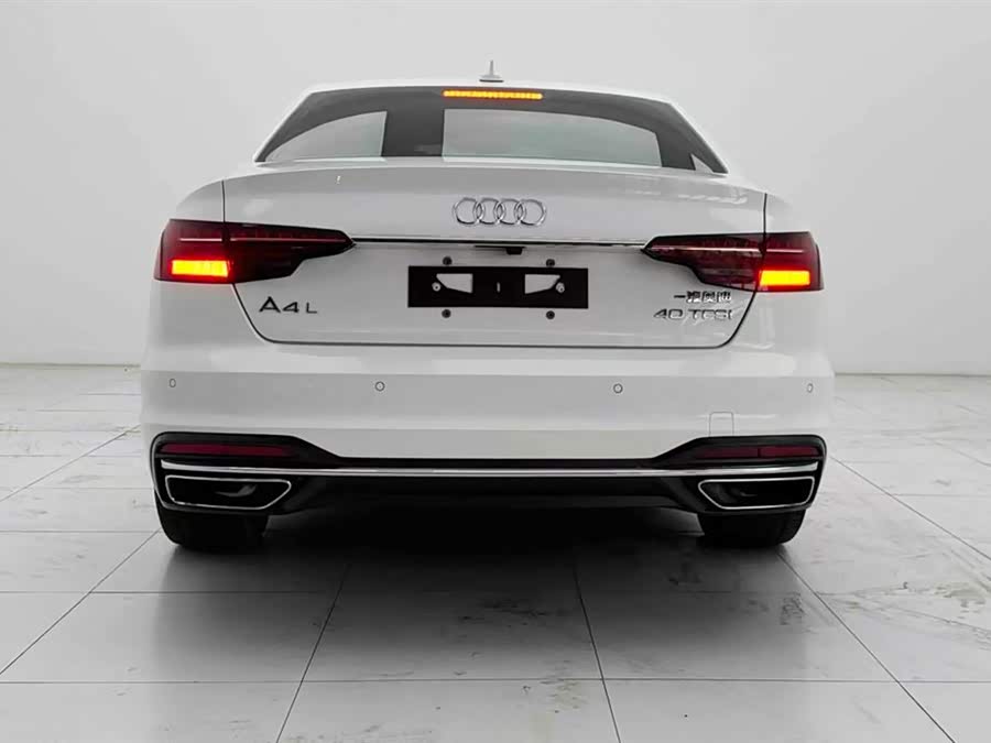 Audi A4L 2020