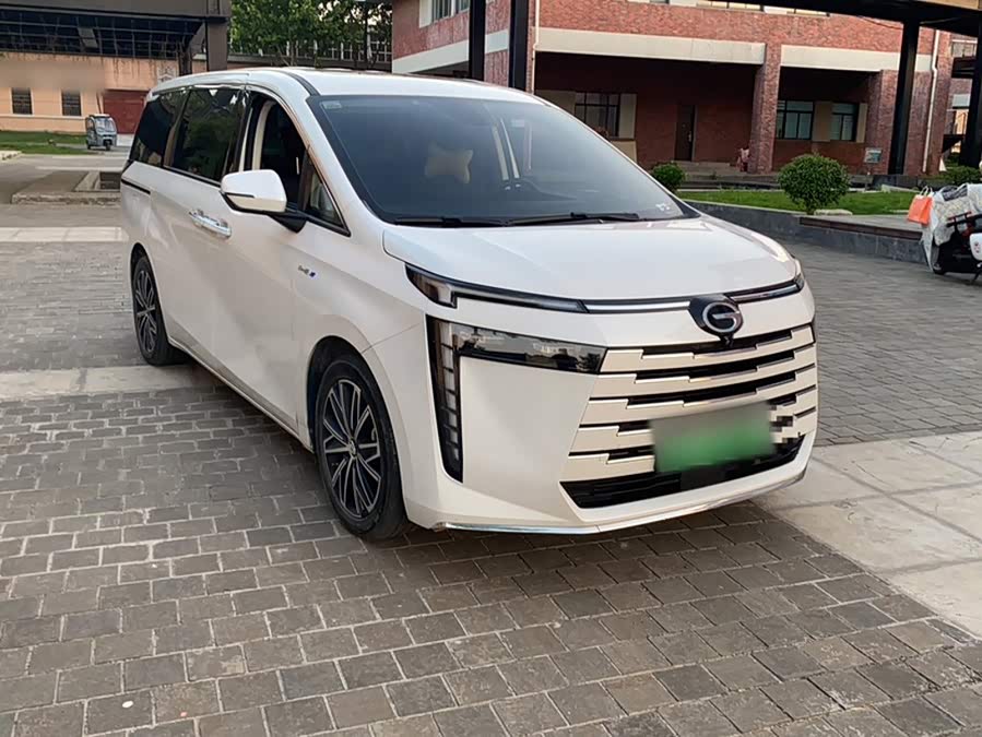 GAC Trumpchi E8 PHEV 2024 — фото 8
